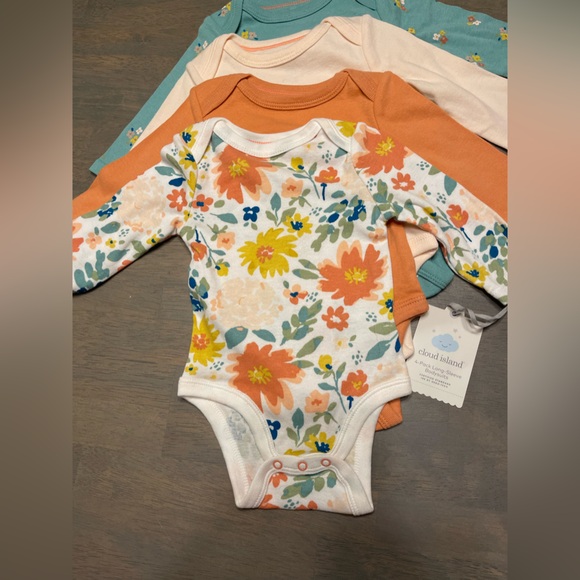 NEW! • Cloud Island • 4 Long Sleeve Bodysuits/onesies | 0-3 months - Picture 3 of 8